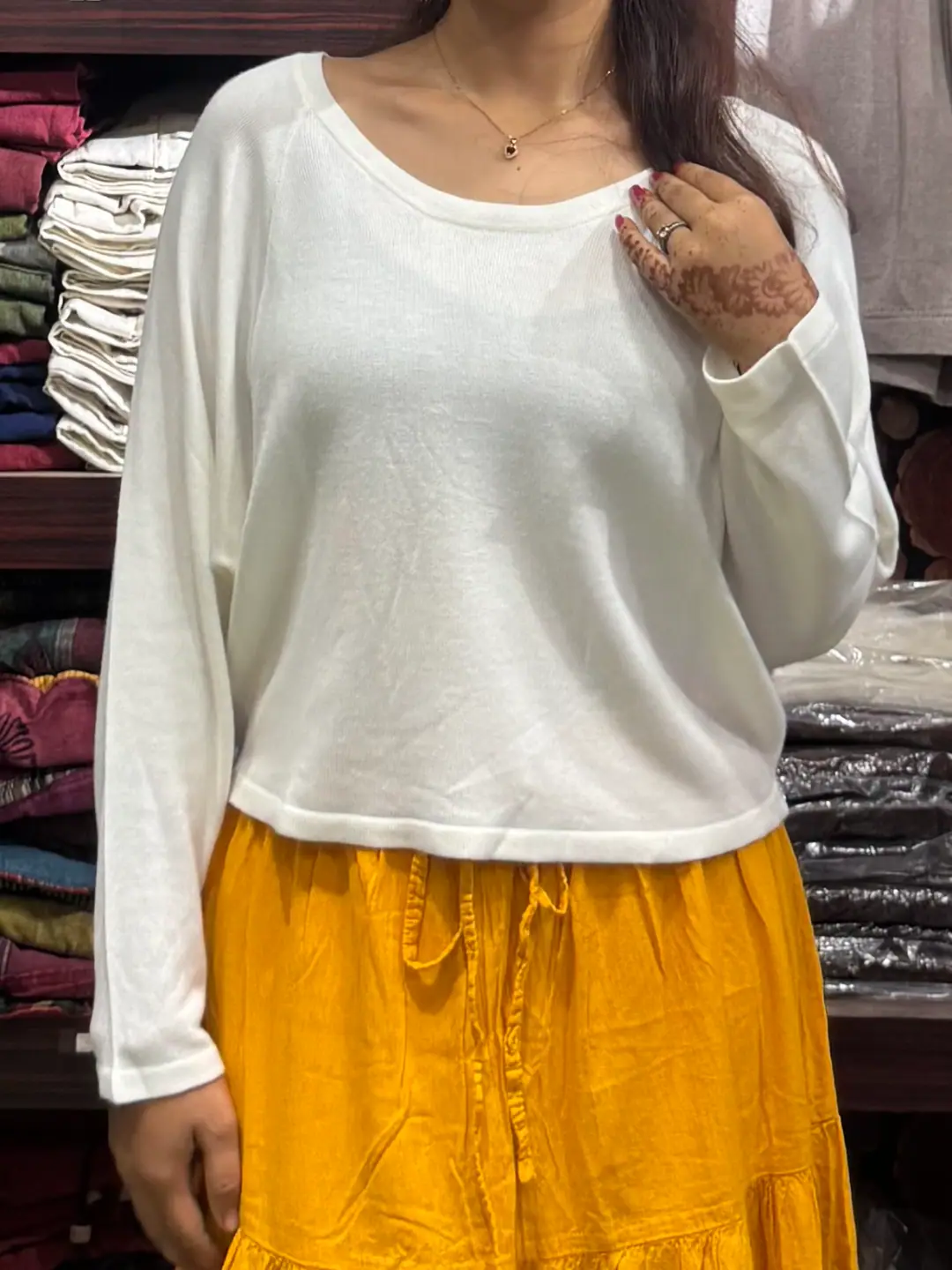 Handloom Ladies Crop Top T-shirt Shoulder Full Sleeve  — view 4