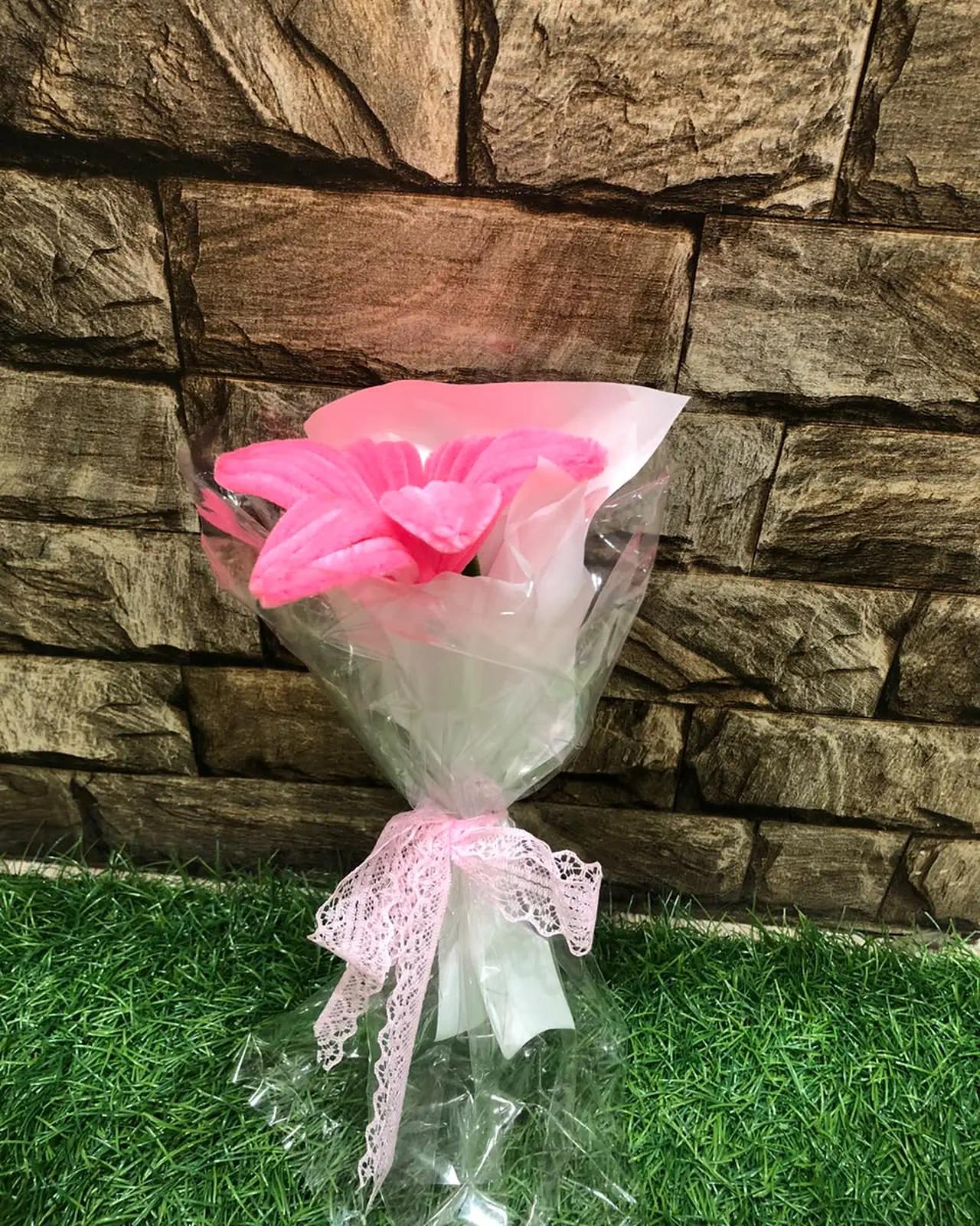 Yarn Lily — Single Stem, Pink — view 3